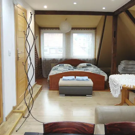 Central Inn Hostel